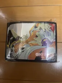 新品未開封！ワンピースカードゲーム リミテッドカードスリーブ【ウタ】