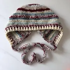 ハンドメイド　ボンネット　ストライプデザインのフード付き帽子
