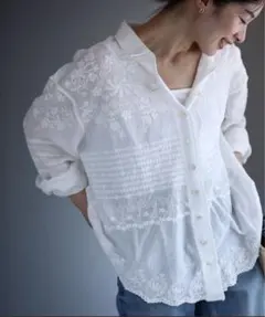 cawaii どこから見ても刺繍にうっとり ガーゼシアーシャツ