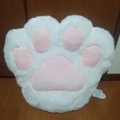 ぷくぷっくり肉球ハンド
