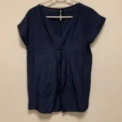 ネイビーブラウス　ナチュラルビューティーベーシック　s