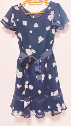 LODISPOTTO 紺色花柄ワンピース