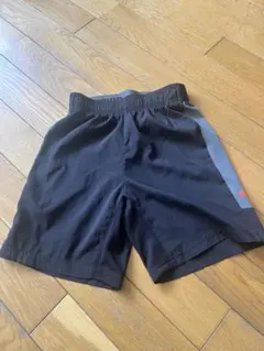 PUMA ブラックハーフパンツ150cm