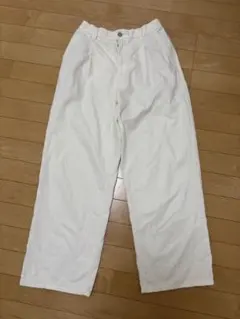 UNIQLO ドレープデニムタックパンツ　ホワイト　S