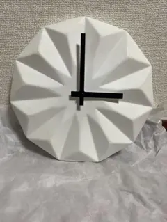 ZARA HOME 多面体デザイン 壁掛け時計