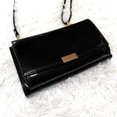 ブラックパテントレザーショルダーバッグ