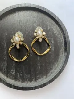 Item thumbnail for item bddba4e4-901a-403b-aac7-cb2ff6cf1e3d