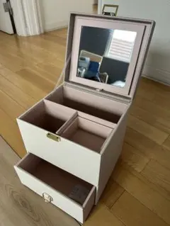 Item thumbnail for item d52f5775-6a10-438e-aa6f-66572d052be1