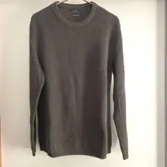 ZARAカーキセーター