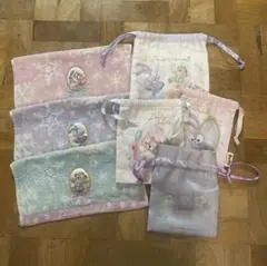 ダッフィーアンドフレンズ　ダンシング・スノーフレークス　ミニタオル　きんちゃく