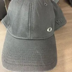 Oakley ブラック ベースボールキャップのサムネイル