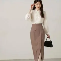 美品 プロポーションボディドレッシング ドットジャガードブラウスのサムネイル