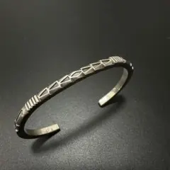 【美品】Navajo Jennifer Curtis スタンプワーク バングル