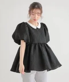 パール襟ジャガードペプラムトップスのサムネイル