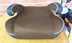 『リーマン互換品　黒茶　ユニバーサル　ブースターシート　ジュニアシート』