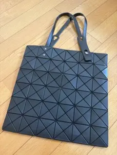 【ひび割れ美品】BAO BAO ISSEY MIYAKE トートバッグのサムネイル