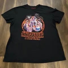 【公式】ストレンジャーシングス シーズン3 ポスターアート Tシャツ 黒 L