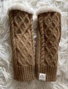 ベージュ ケーブル編み 手袋