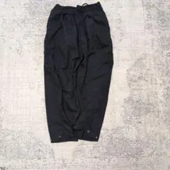 UNIQLO U パラシュートクロップドパンツ ブラック Sのサムネイル