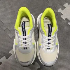 試着のみ　22センチ　devirock 防水スニーカー