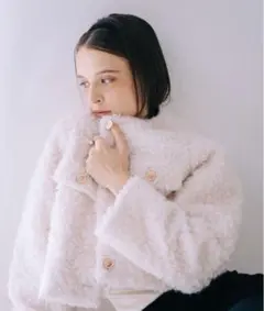 SELFIST　ボアショート丈ジャケット　アイボリー