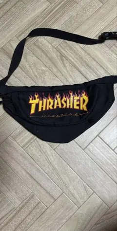THRASHER ショルダーバッグ ブラックのサムネイル