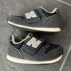 New Balance ベビーシューズ グレー ネイビー　14センチ