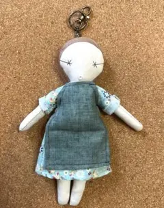 ハンドメイド ドールチャーム バッグチャーム お人形 - メルカリ