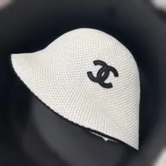 CHANEL バケットハット ホワイト ブラック(新品未使用)のサムネイル