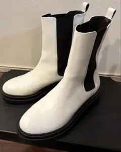 Item thumbnail for item a4ef8b36-6053-4357-ac52-3bc415a2ea16