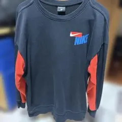 Nike ロゴ入り 長袖トレーナー