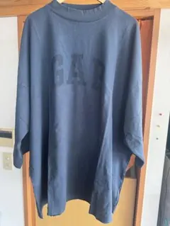 yzy×GAP ロングTシャツカーキー - メルカリ