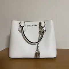 【MICHAEL KORS 】マイケルコース白バッグ