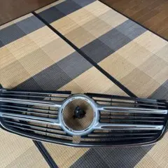Mercedes Benz フロントグリル A2188880960 - メルカリ