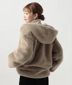 AZUL BY MOUSSY フラッフィーフーディーショートコート