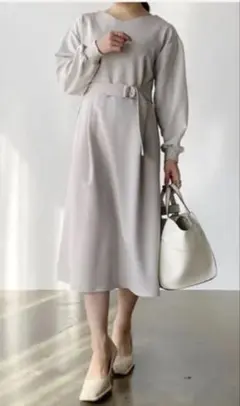 ベルト付Aラインワンピース / アイスグレー