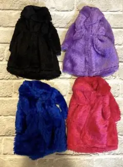 大人気☆バービー人形 カラーファーコート　4点セット