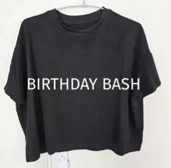 BIRTHDAY BASH　半袖 Tシャツ クロップド ブラックのサムネイル