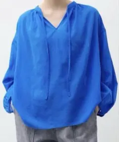 即完売モデル✨ JWアンダーソン ユニクロ リネン混 ギャザーブラウス 青