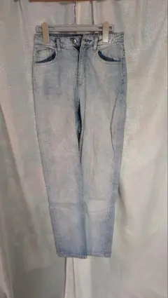 FOREVER 21 ライトブルースリムフィットデニム JP 61のサムネイル