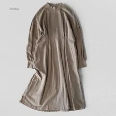 merlot ウエストタックロングワンピース　Aライン　裏起毛　袖異素材切り替え