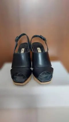 ブラック オープントゥ 高ヒールサンダル