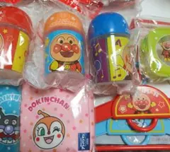 アンパンマン8点　マルチケース 3個　ポーチ1個　ハンガー2本　ボトルホルダー2