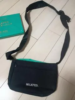 MILKFED. ショルダーバッグ ブラック/グリーン