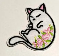 花柄白猫ちゃん刺繍アイロンワッペン1枚
