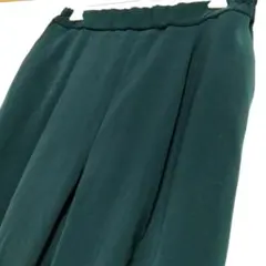 qualite　カリテ　パンツ　ダークグリーン