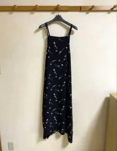 キャミワンピース　ロング　黒　花柄