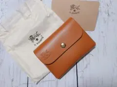 新品 イルビゾンテ IL BISONTE カードケース名刺入れ 人気 ヤキヌメ