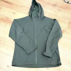 【美品】UNIQLO ブロックテックパーカ　M グリーン