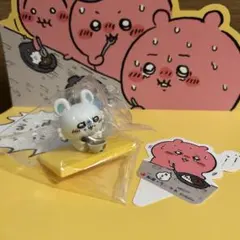 松屋×ちいかわコラボ　フィギュア　モモンガ　ピック付